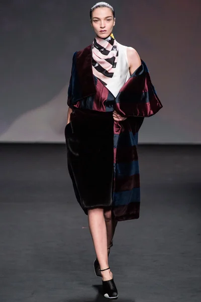Look 43